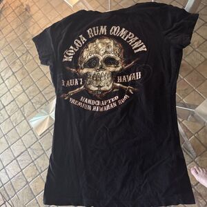 Koloa Rum Co T-Shirt Women’s Small Skull Crossbones Kauai Hawaii Pirate Tattoo